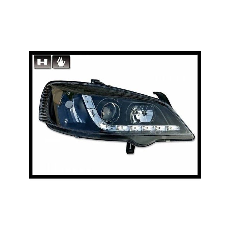 Phare Avant Lumière De Jour Opel Astra G, Fond En Noir, Opel Phare Avant Lumière De Jour Opel Astra G, Fond En Noir, Opel