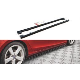 Maxton Set des diffeuseur des bas de caisse Volvo V40 Gloss Black, VO-V40-2-SD1G Tuning.fr