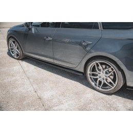 Maxton Rajouts Des Bas De Caisse V.5 Seat Leon Cupra / FR Mk3 FL Gloss Black, SE-LE-3F-CU-SD5G Tuning.fr