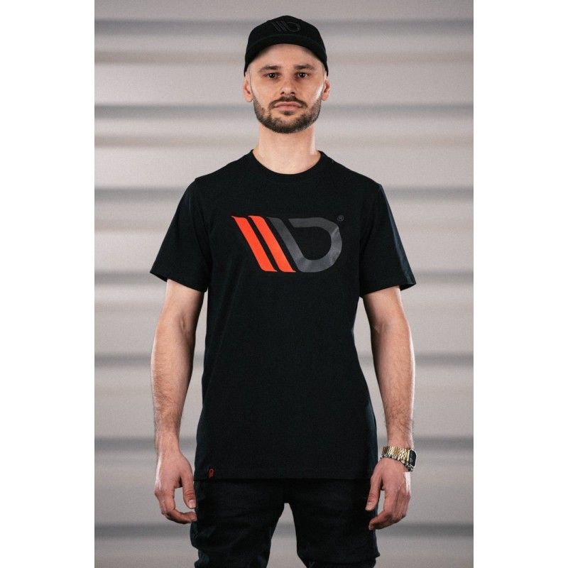 Black T-shirt with red logo L