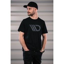 Black T-shirt with gray logo L