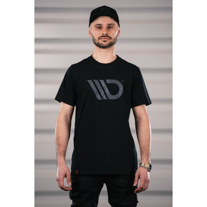 Black T-shirt with gray logo XL