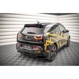 Central Arriere Splitter (avec une barre verticale) BMW i3 Mk1 Facelift Noir Brillant